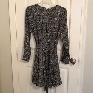 Ladies, long sleeve paisley print dress